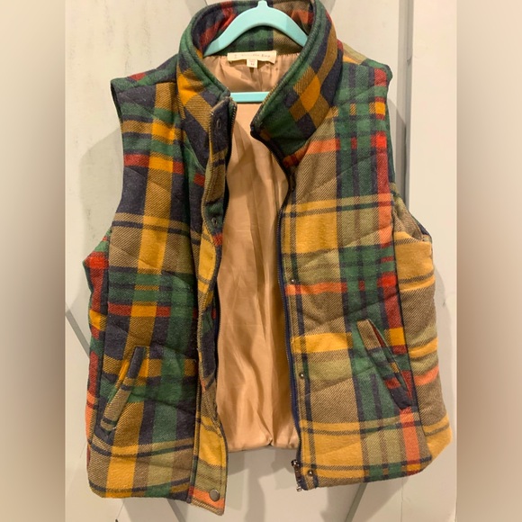 Vanilla Bay Fall Plaid Vest! Medium - Picture 3 of 4